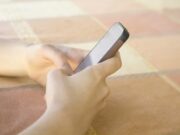 TikTok attira i pedofili e non sarebbe sicuro per i bambini