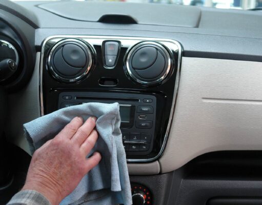5 consigli per sanificare la propria auto