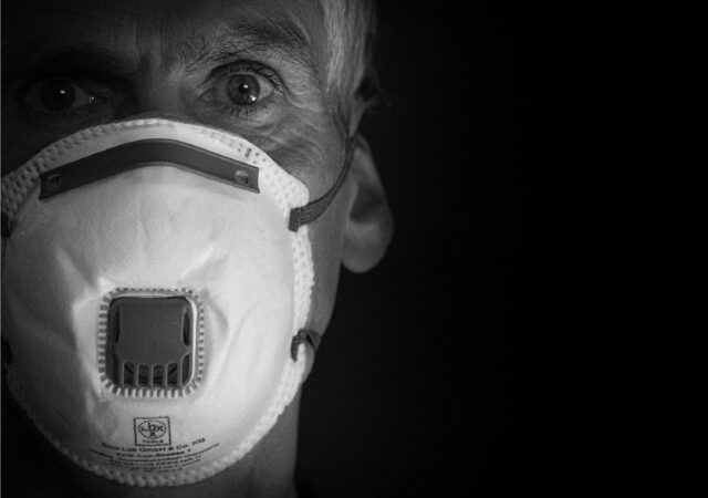 mask covid-19-nel-mondo-dobbiamo-imparare-a-conviverci