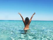 La storia dell’abbronzatura: quando il pallore andava di moda la-storia-dell'abbronzatura-