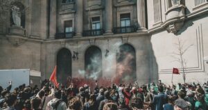 gli-stipendi-non-aumentano-solo-in-italia