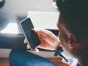 Ottimizza il caricamento della batteria del tuo smartphone: cosa fare e cosa evitare consigli-per-caricare-batteria-smartphone