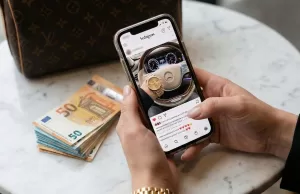 Perché odiamo chi ostenta il lusso sui social? ostentare-ricchezza-sui-social-perchè-ci-da-fastidio-