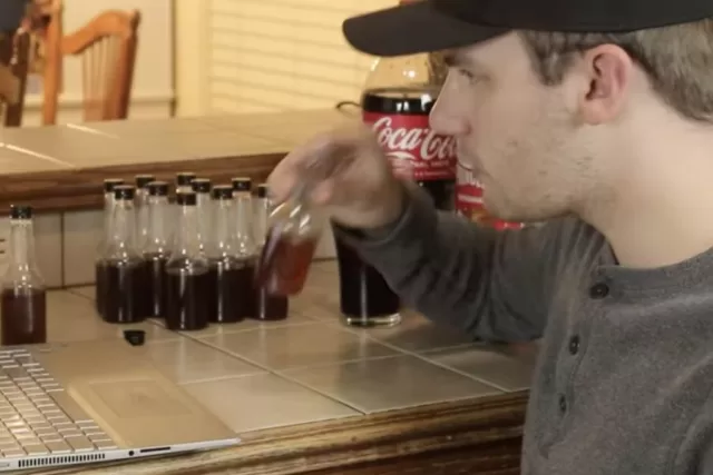 ricetta-originale-coca-cola-youtuber ricetta-originale-della-coca-cola-youtuber-dice-di-averla-svelata