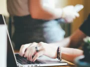 Università telematiche: un mercato dei titoli, l’allarme arriva da AVS università-telematiche